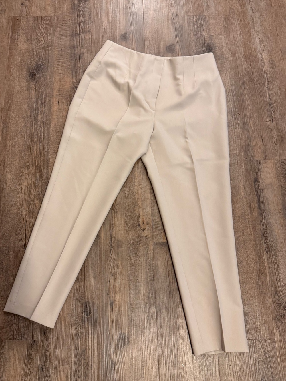 Abercrombie Slim Straight Tailored Pants in Cream - Size 32L